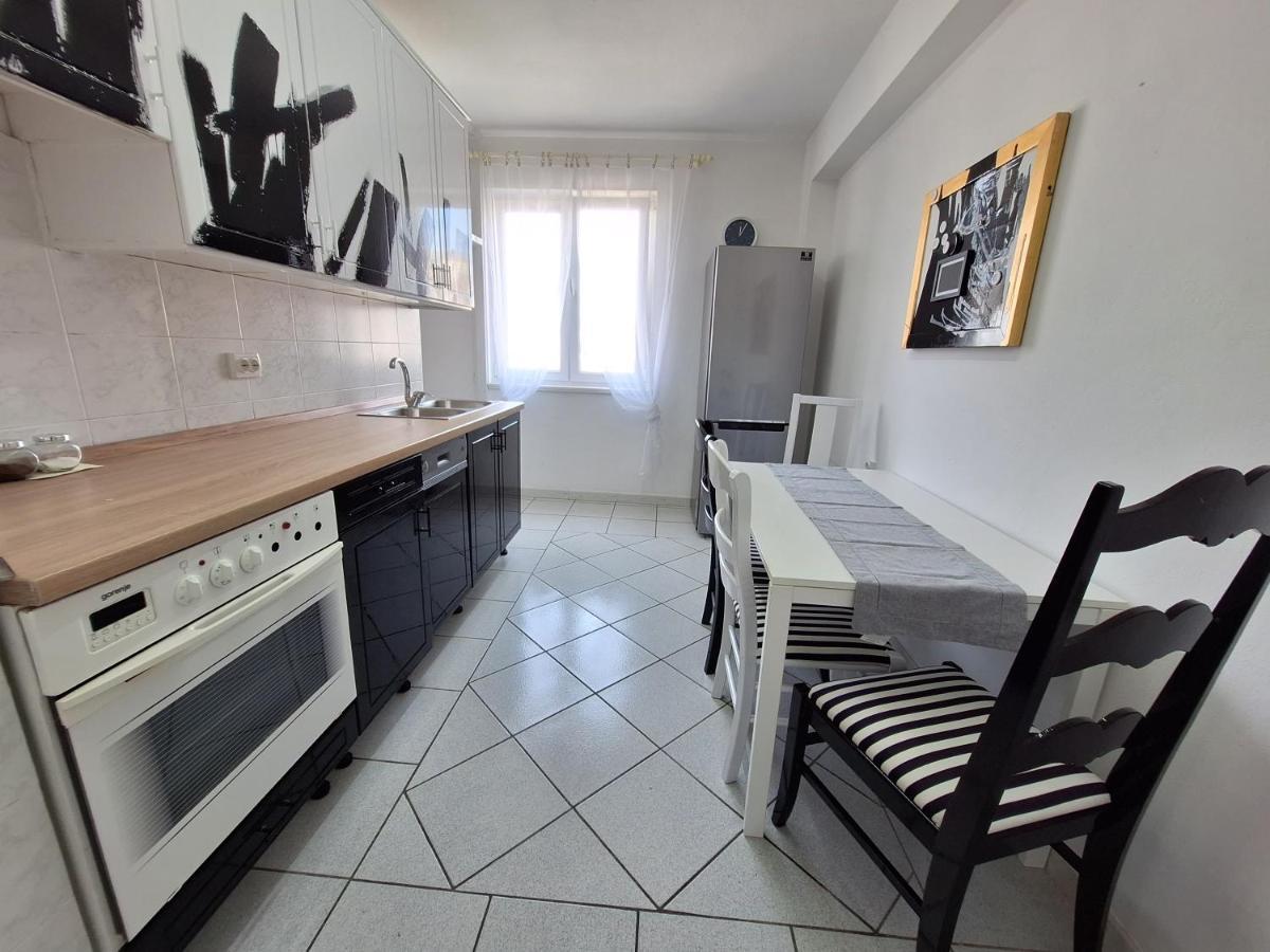 Two Bedroom Apartment Alma Zadar Ngoại thất bức ảnh